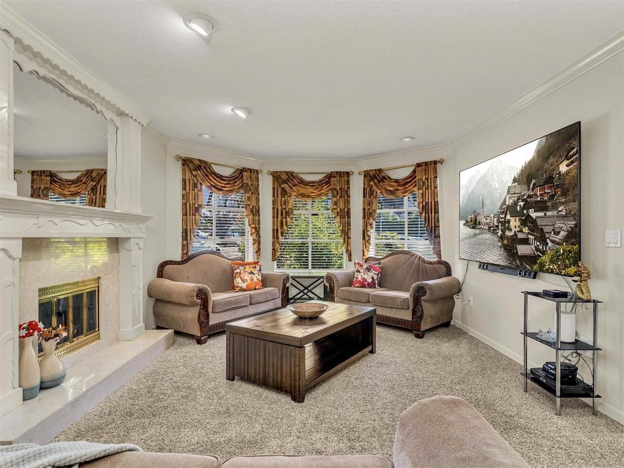 14337 77 Avenue, Surrey, British Columbia V3W 0X9