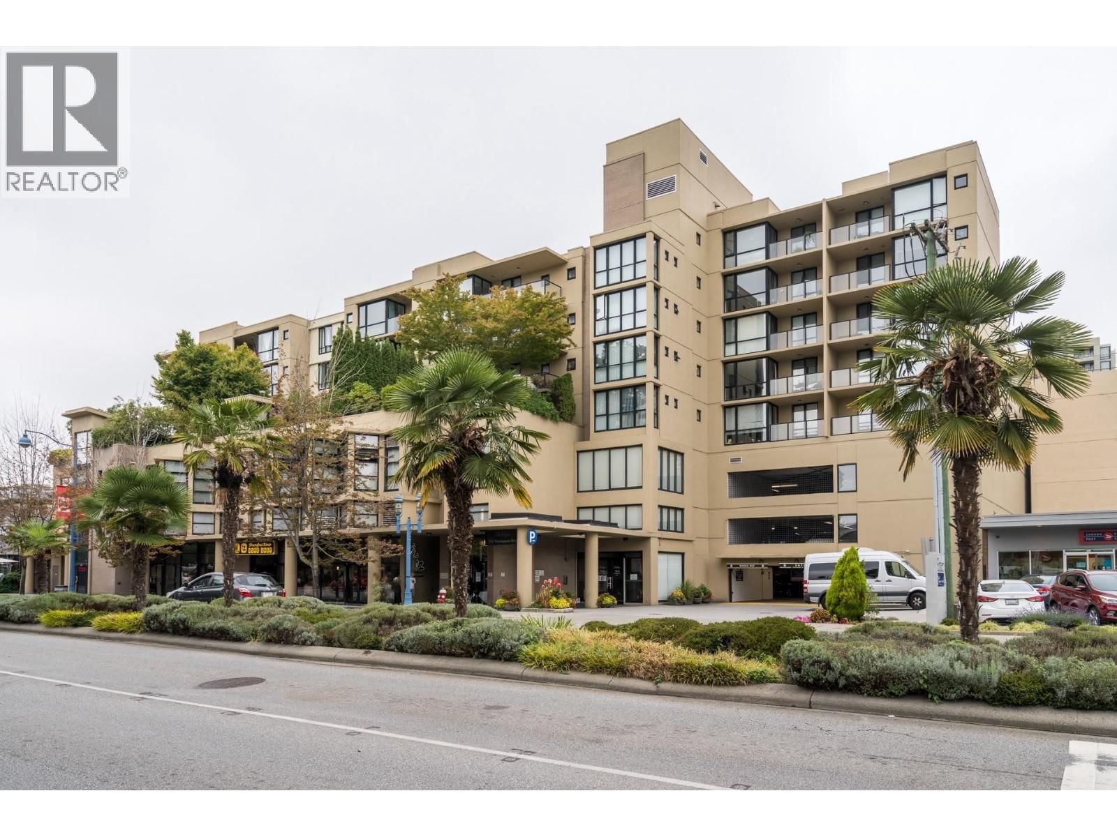 7831 WESTMINSTER Highway, Richmond, British Columbia V6X 4J4
