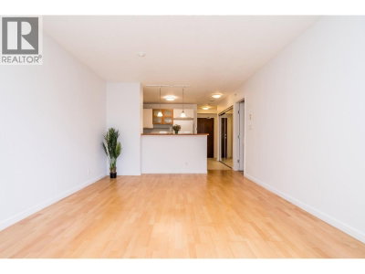7831 WESTMINSTER Highway | Richmond British Columbia | Slide Image Ten