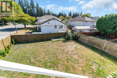 11698 206A Street | Maple Ridge British Columbia | Slide Image Twenty-five