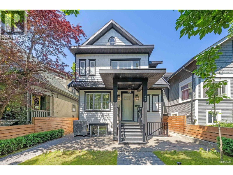 683 19TH Avenue Vancouver British Columbia, V5Z 1W9 - 4 Bedrooms Condo For Sale