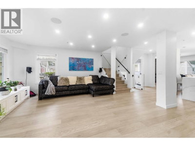 3000 RIVERBEND Drive | Coquitlam British Columbia | Slide Image Eight