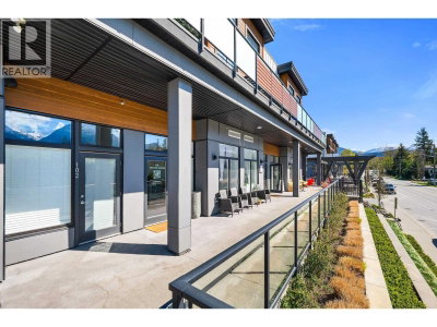 39767 GOVERNMENT Road | Squamish British Columbia | Slide Image Two