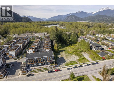 39767 GOVERNMENT Road | Squamish British Columbia | Slide Image Fifteen