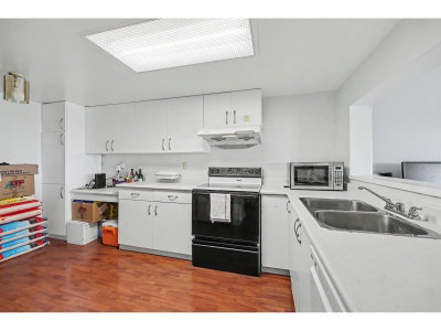 14881 103A Avenue | Surrey British Columbia | Slide Image Twenty-seven