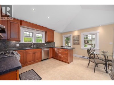 931 SECOND Street | New Westminster British Columbia | Slide Image Fourteen