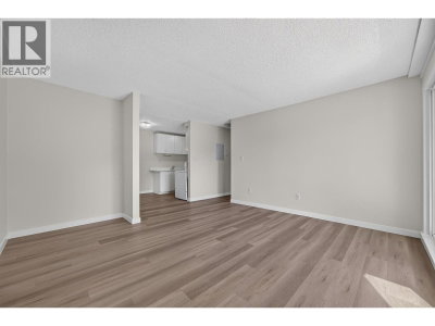 7220 LINDSAY Road | Richmond British Columbia | Slide Image Four