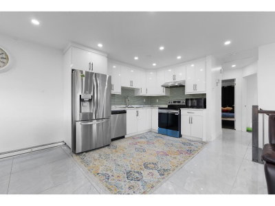 123 SPRINGFIELD Drive | Langley British Columbia | Slide Image Thirteen
