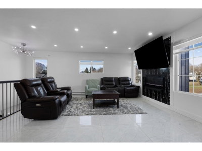 123 SPRINGFIELD Drive | Langley British Columbia | Slide Image Fourteen