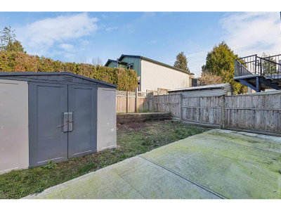 123 SPRINGFIELD Drive | Langley British Columbia | Slide Image Six
