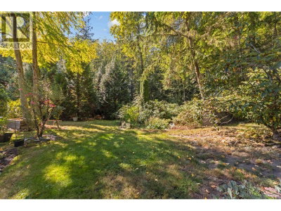 650 ROCHE POINT Drive | North Vancouver British Columbia | Slide Image Twenty-nine