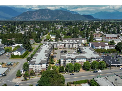 46289 YALE Road | Chilliwack British Columbia | Slide Image Forty