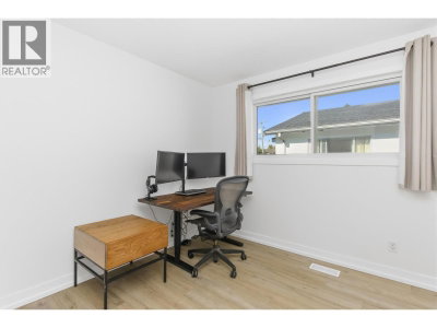 38012 FIFTH Avenue | Squamish British Columbia | Slide Image Twenty-seven