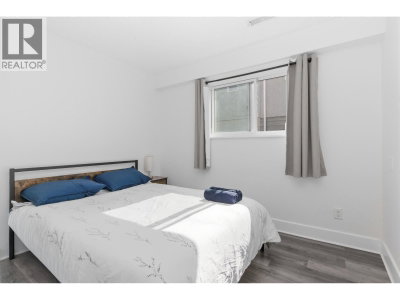 38012 FIFTH Avenue | Squamish British Columbia | Slide Image Eight