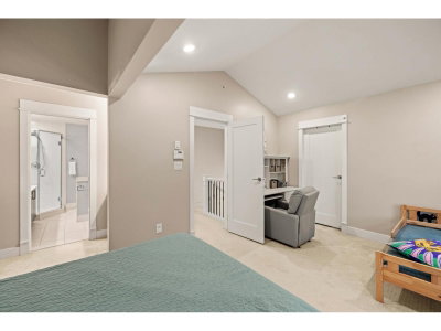 2689 PARKWAY Drive | Surrey British Columbia | Slide Image Twenty-one