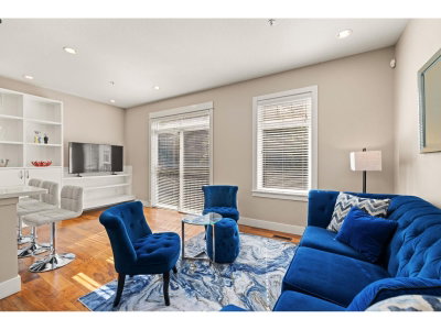 2689 PARKWAY Drive | Surrey British Columbia | Slide Image Eight