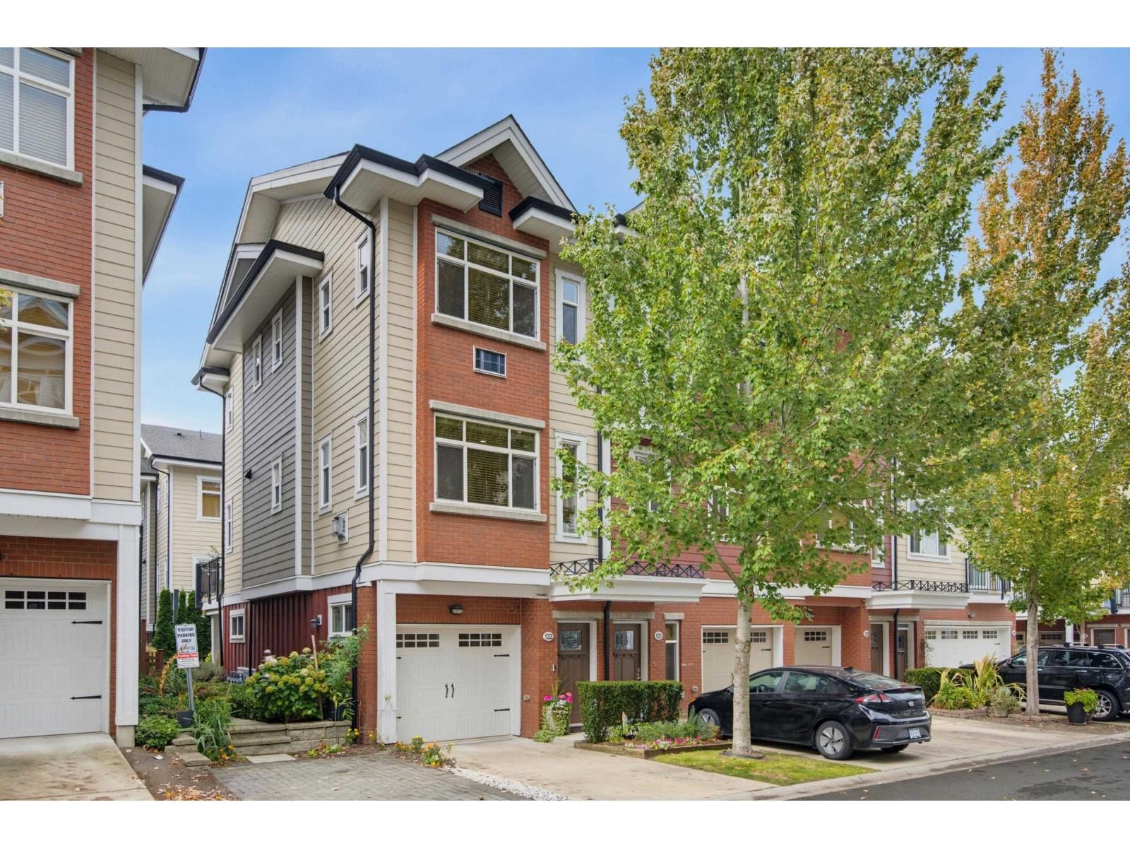 8068 207 Street, Langley, British Columbia V2Y 0M9
