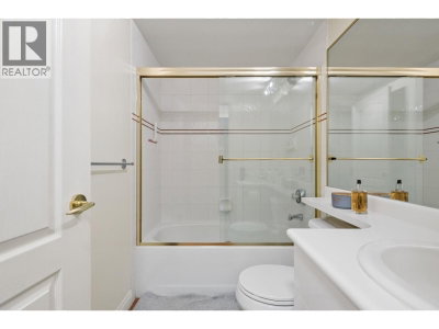 7380 ELMBRIDGE Way | Richmond British Columbia | Slide Image Seventeen