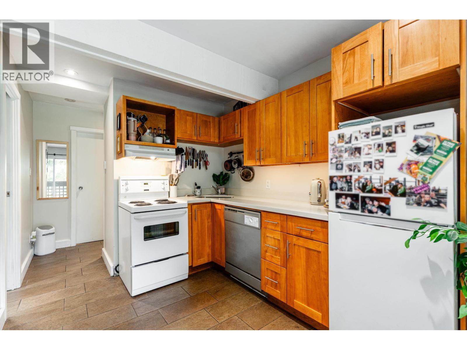 7 7001 NESTERS Road property photo