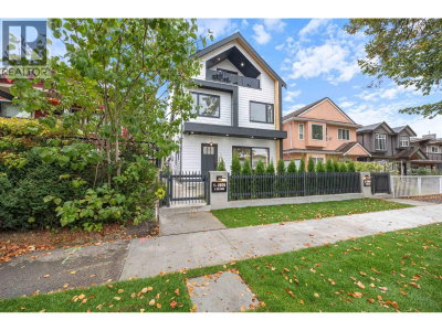 2070 26TH Avenue | Vancouver British Columbia | Slide Image Five