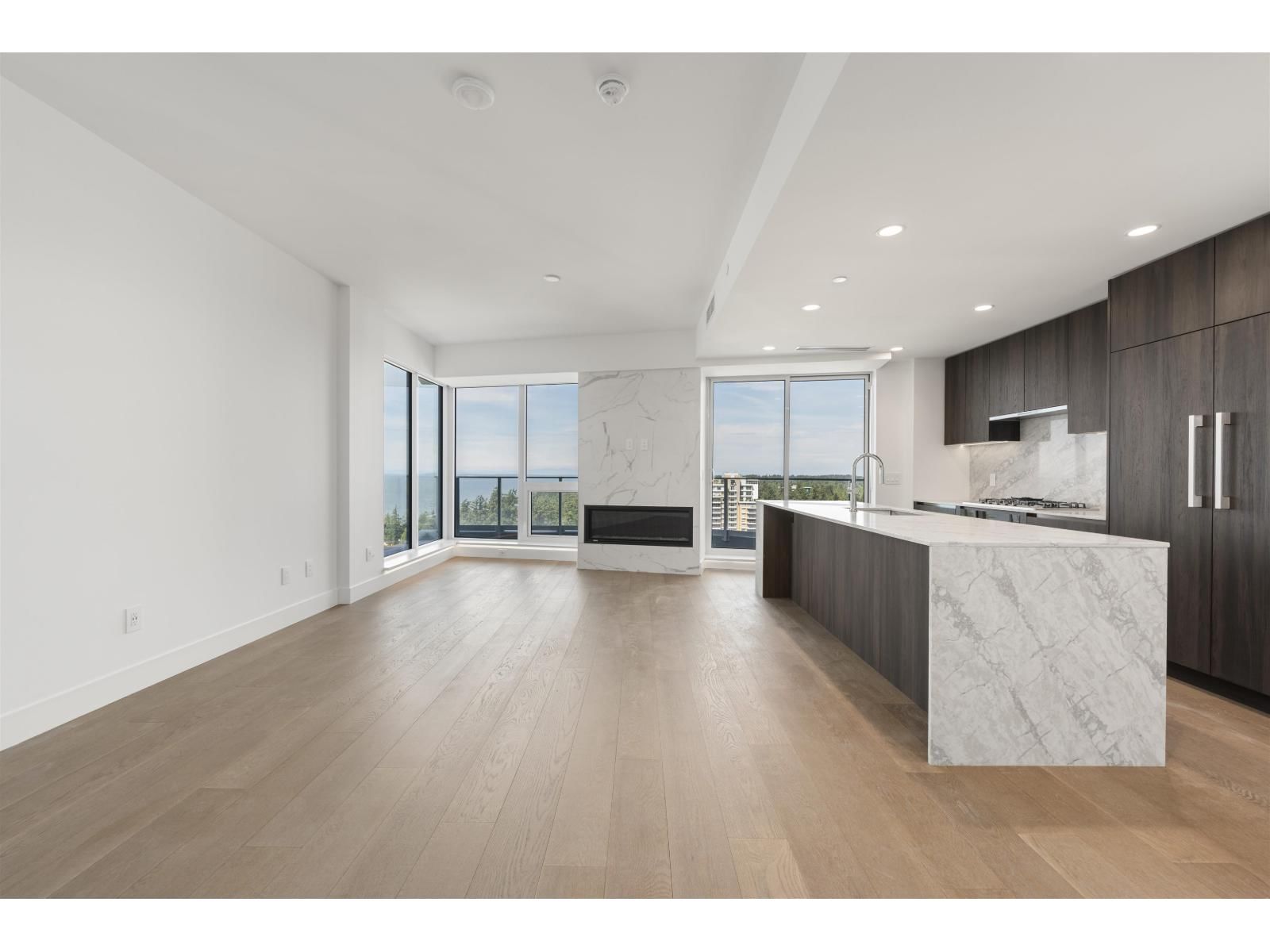 1475 FOSTER Street, White Rock, British Columbia V4B 0C9