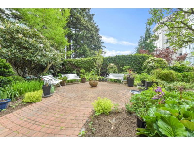 1442 FOSTER Street | White Rock British Columbia | Slide Image Fourteen