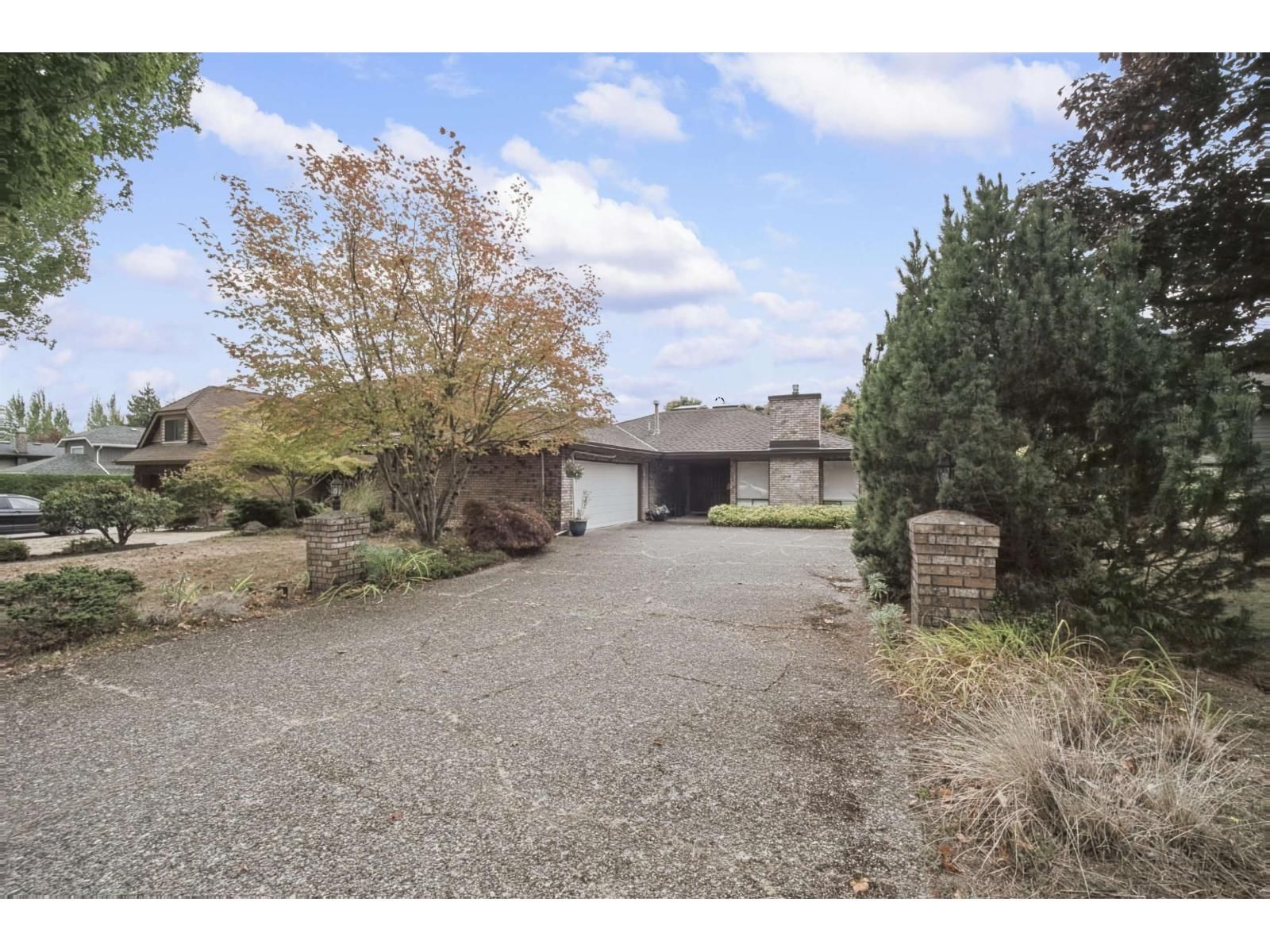 16108 13A AVENUE Image 2