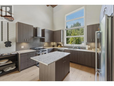 3324 MAMQUAM Road | Squamish British Columbia | Slide Image Eleven
