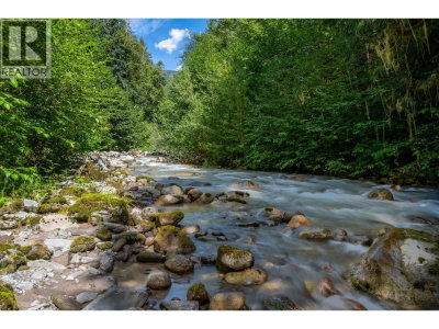 3324 MAMQUAM Road | Squamish British Columbia | Slide Image Two