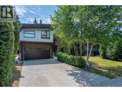 3324 MAMQUAM Road | Squamish British Columbia | Slide Image Thirty-eight