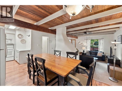 6533 BALSAM Way | Whistler British Columbia | Slide Image Ten