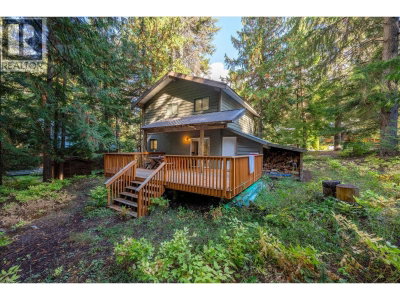 6533 BALSAM Way | Whistler British Columbia | Slide Image Two