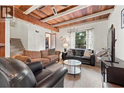 6533 BALSAM Way | Whistler British Columbia | Slide Image Five