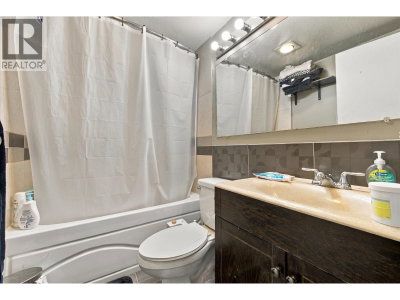830 7TH Avenue | Vancouver British Columbia | Slide Image Thirteen