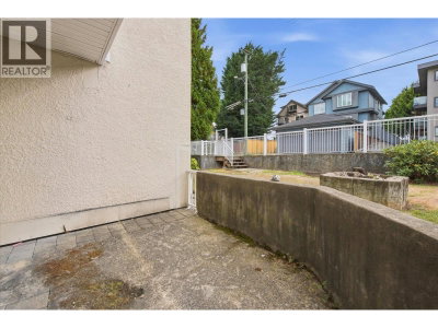 830 7TH Avenue | Vancouver British Columbia | Slide Image Seventeen