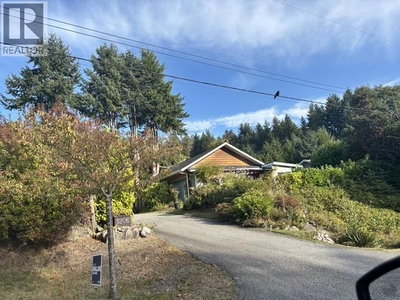 5206 RADCLIFFE Road | Sechelt British Columbia | Slide Image Thirteen
