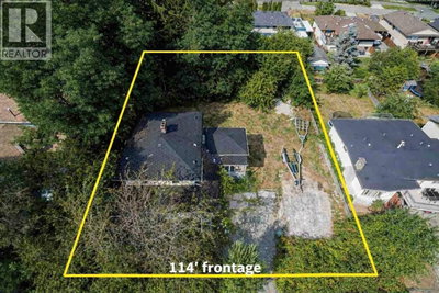 1120 HAROLD Road | North Vancouver British Columbia | Slide Image Eight