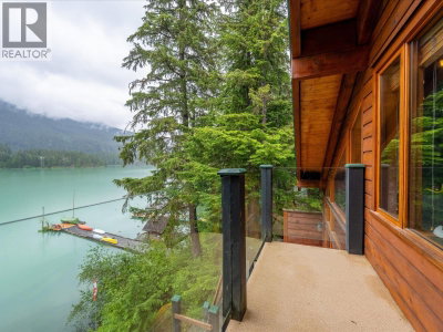 9297 LAKESHORE Drive | Whistler British Columbia | Slide Image Twenty-four