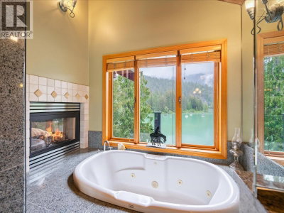 9297 LAKESHORE Drive | Whistler British Columbia | Slide Image Twenty-six