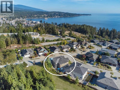 5950 COMPASS Lane | Sechelt British Columbia | Slide Image Three