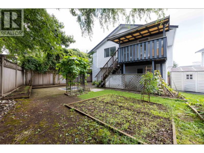 22442 125 Avenue | Maple Ridge British Columbia | Slide Image Twenty-four