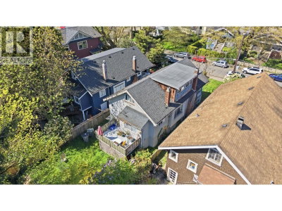 3174 5TH Avenue | Vancouver British Columbia | Slide Image Fifteen