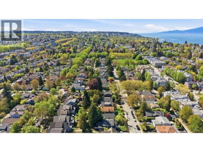 3174 5TH Avenue | Vancouver British Columbia | Slide Image Eight