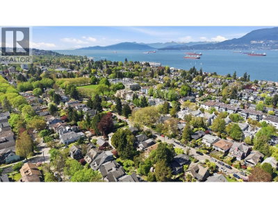 3174 5TH Avenue | Vancouver British Columbia | Slide Image Nine
