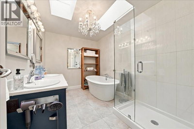 12461 MEADOW BROOK Place | Maple Ridge British Columbia | Slide Image Seventeen