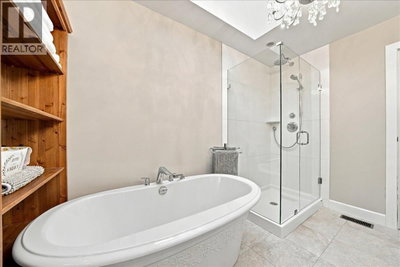 12461 MEADOW BROOK Place | Maple Ridge British Columbia | Slide Image Eighteen