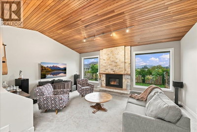 12461 MEADOW BROOK Place | Maple Ridge British Columbia | Slide Image Two