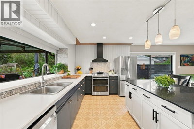 12461 MEADOW BROOK Place | Maple Ridge British Columbia | Slide Image Seven