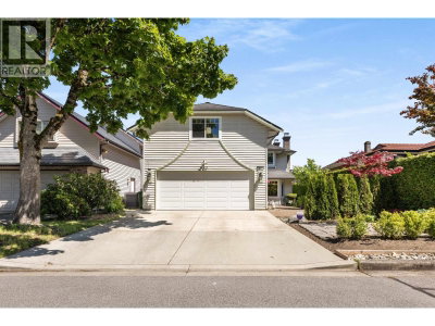 9611 MCBURNEY Drive | Richmond British Columbia | Slide Image Three