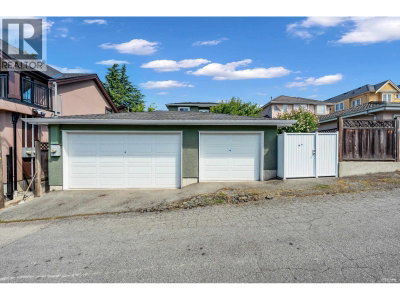 2246 22ND Avenue | Vancouver British Columbia | Slide Image Nineteen